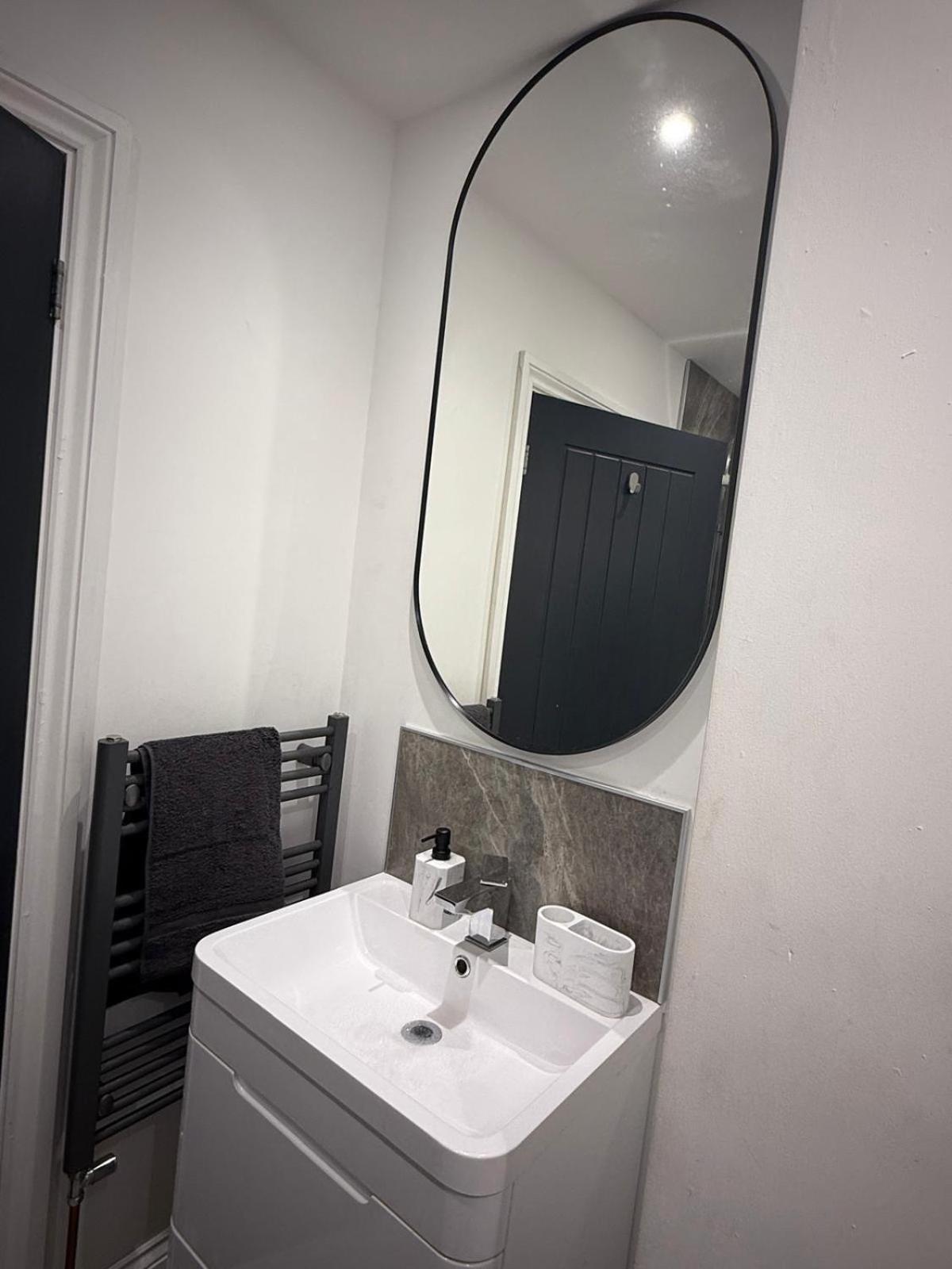 Seaside Studio Apartment Weston-super-Mare Dış mekan fotoğraf