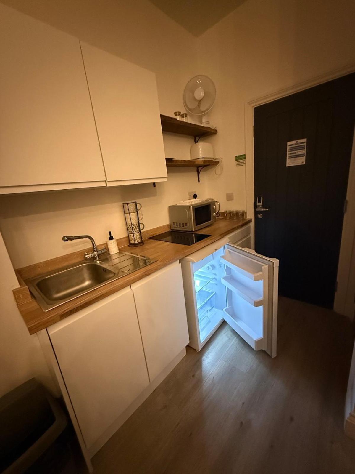 Seaside Studio Apartment Weston-super-Mare Dış mekan fotoğraf